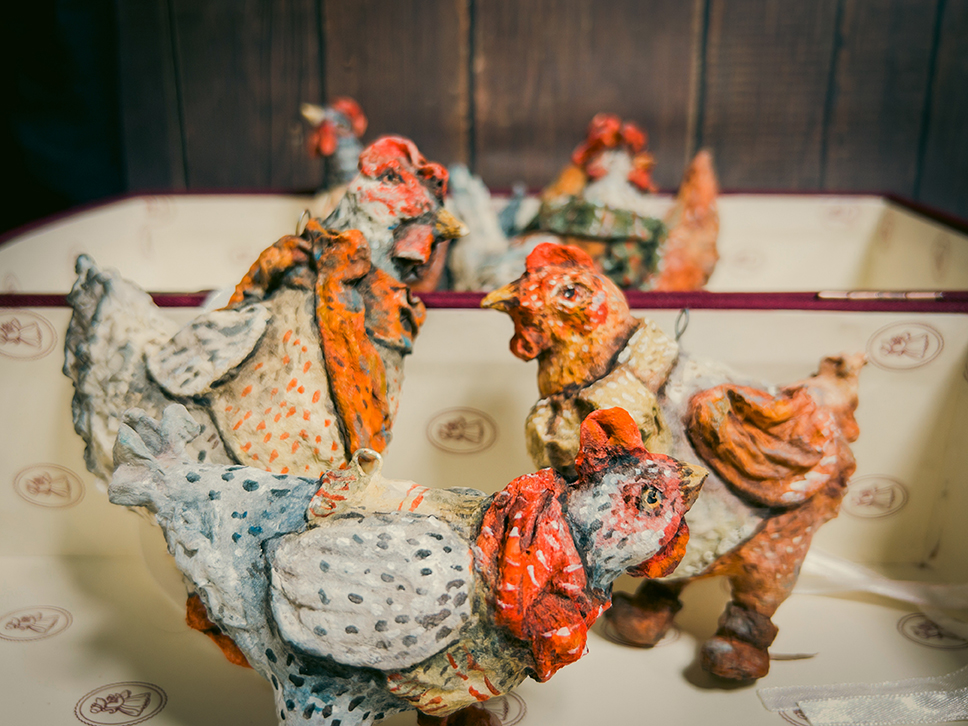 Spun Cotton Hen Ornament – Vintage Winter Christmas Collectible